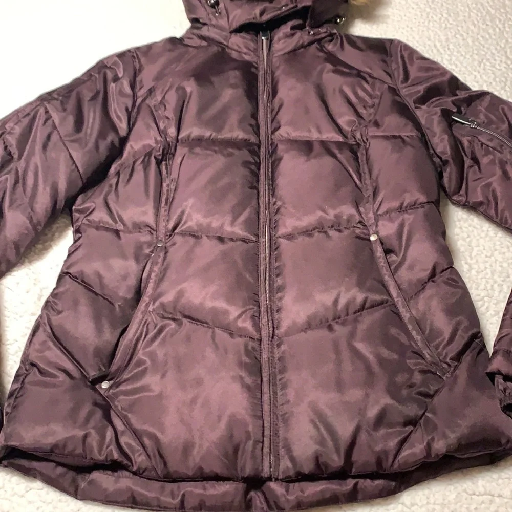 St. John’s Bay Ladies Puffer Coat with Fur Around the Hood, Like New